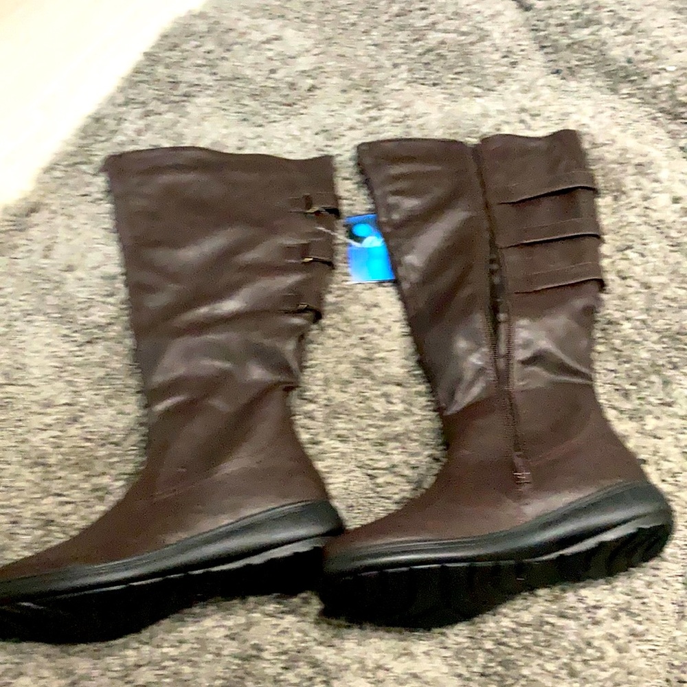 Brand new with tags easy street wide calf size 8 riding boots chocolate brown